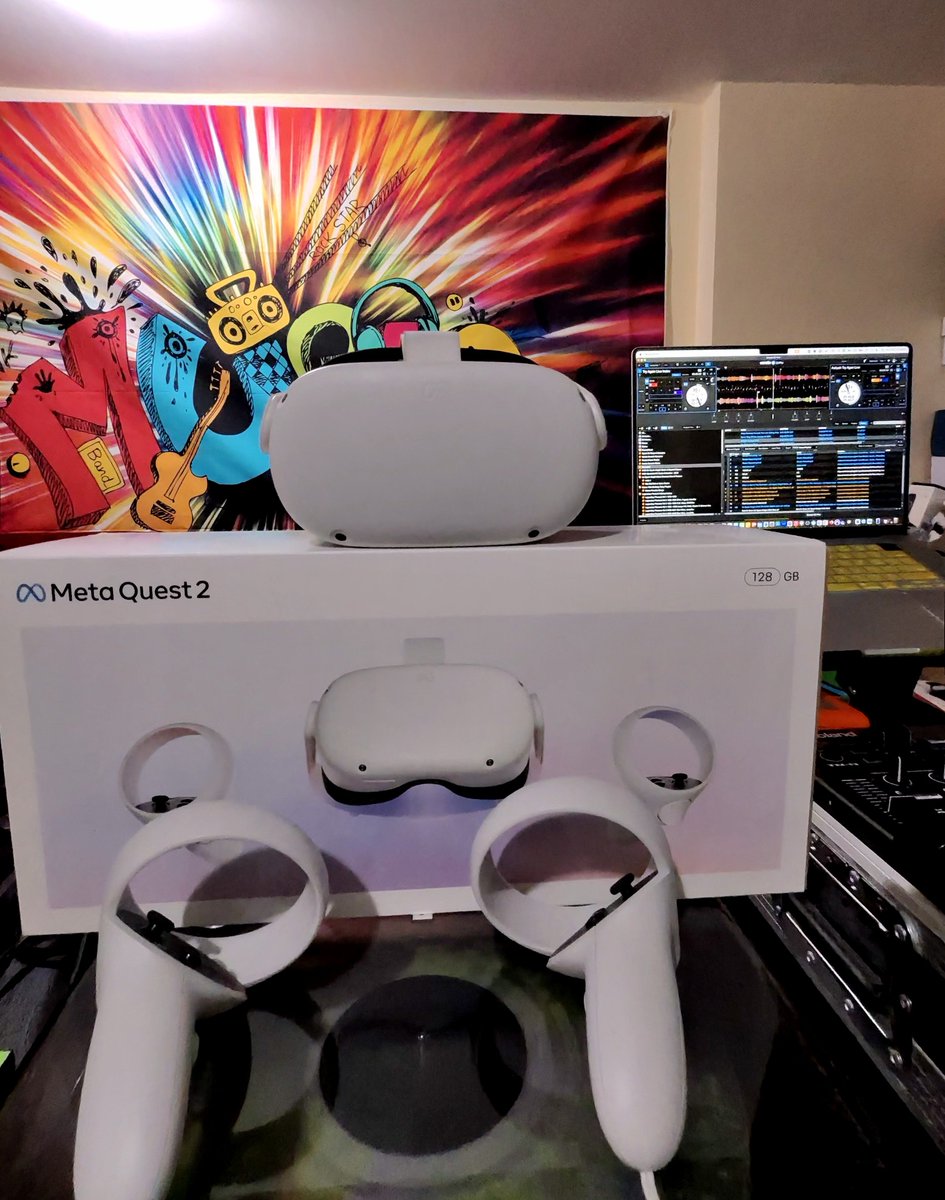 sparkworldtech's tweet photo. The Meta Quest 2 is a GREAT option at the price!๐ฅ๐ Getting ready to explore creating music content! ๐ @MetaQuestVR x @Ray_Ban" photo taken with #RayBanMetaGlasses! ๐#fashion #rayban #meta #raybanmeta #metaquest #techintothefuture #sparkworld #sparkworldglobal #sparkworldtech https://t.co/tjigdqd34E