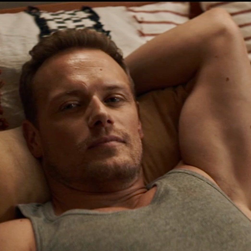 NotHeughan's tweet photo. Buenas noches. https://t.co/yjOXHU4Kyr