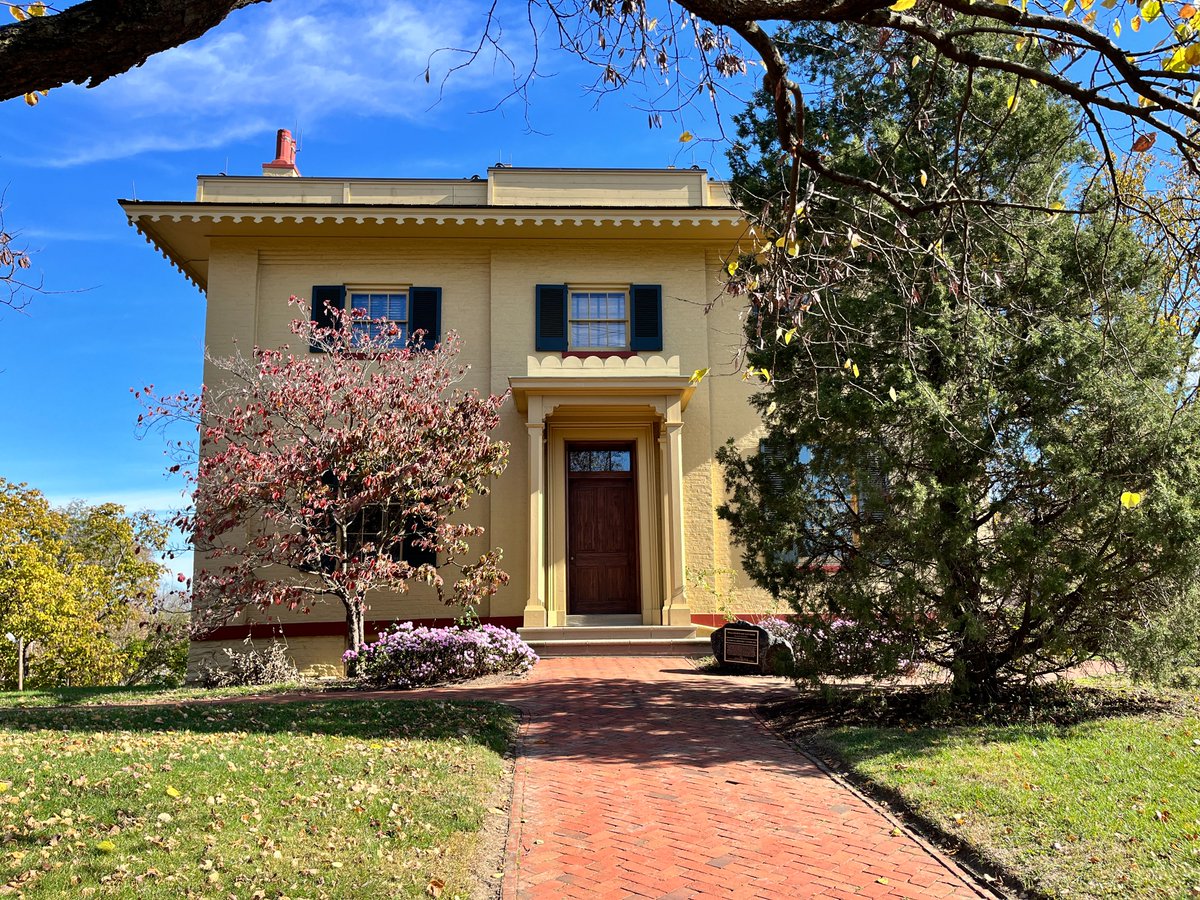 The Design Minds tweet media