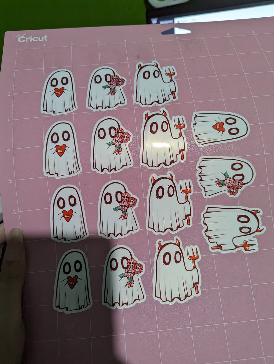 valkyrieinpink's tweet image. We have ghosts 👀