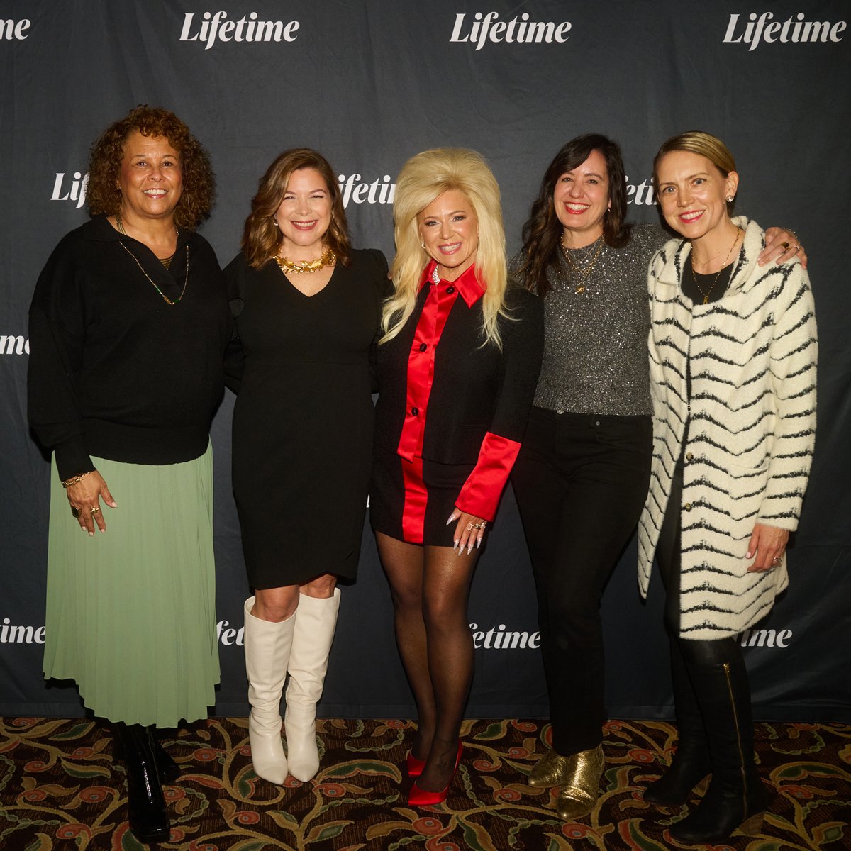AE_GlobalMedia's tweet photo. Last week, @lifetimetv and the @OfficialTCA hosted an evening of drinks, dinner and a live reading experience with @theresacaputo in Pasadena. We hope everyone had a great time! https://t.co/pIpQ2dTxfq