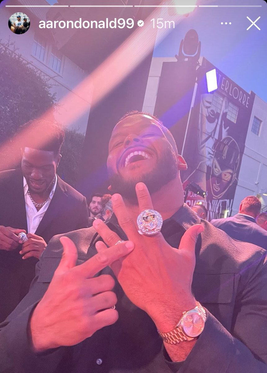 vinceayg_'s tweet photo. Hahaha GOAT 🐐💍 https://t.co/M4eEazzHKW