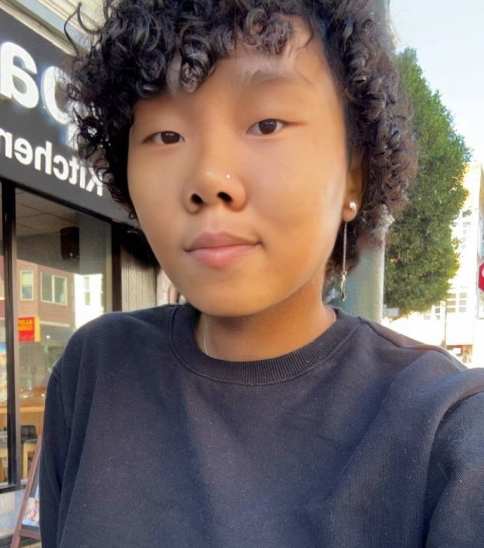 VLONEPREDATOR's tweet photo. here’s what you would look like if you were white or chinese https://t.co/0PKo8dHp3F
