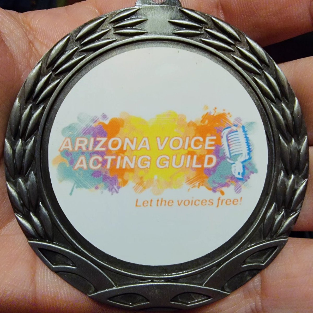JimBradleyVA's tweet photo. I want to take a moment to thank  @AZ_VA_Guild for putting on the VA competition at @IsekaiAnimeCon. I had amazing scene partners in AJ and @TheKurliGirli_. I met a lot of great people,  and it was aweaome to see @bee.the.bardos on IG give an inspired performance and land first. https://t.co/BkRoGBa9tK