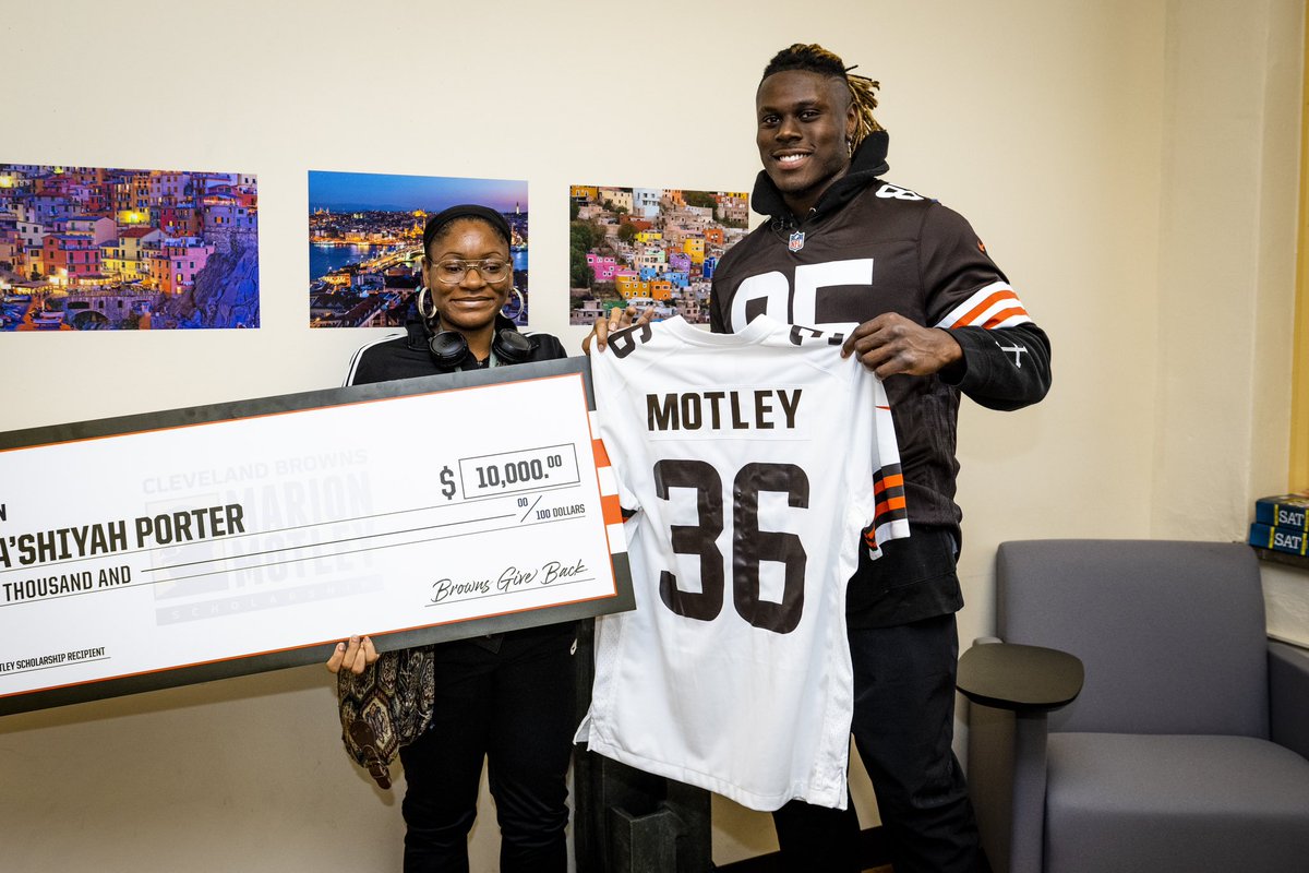 In honor of Marion Motley, the @Browns Legend who helped break the color barrier in the NFL, the Cleveland Browns Foundation established the Marion Motley Scholarship, which annually provides 2 NEO students with $10,000 scholarships 🎓 Apply » bit.ly/MarionMotley20……