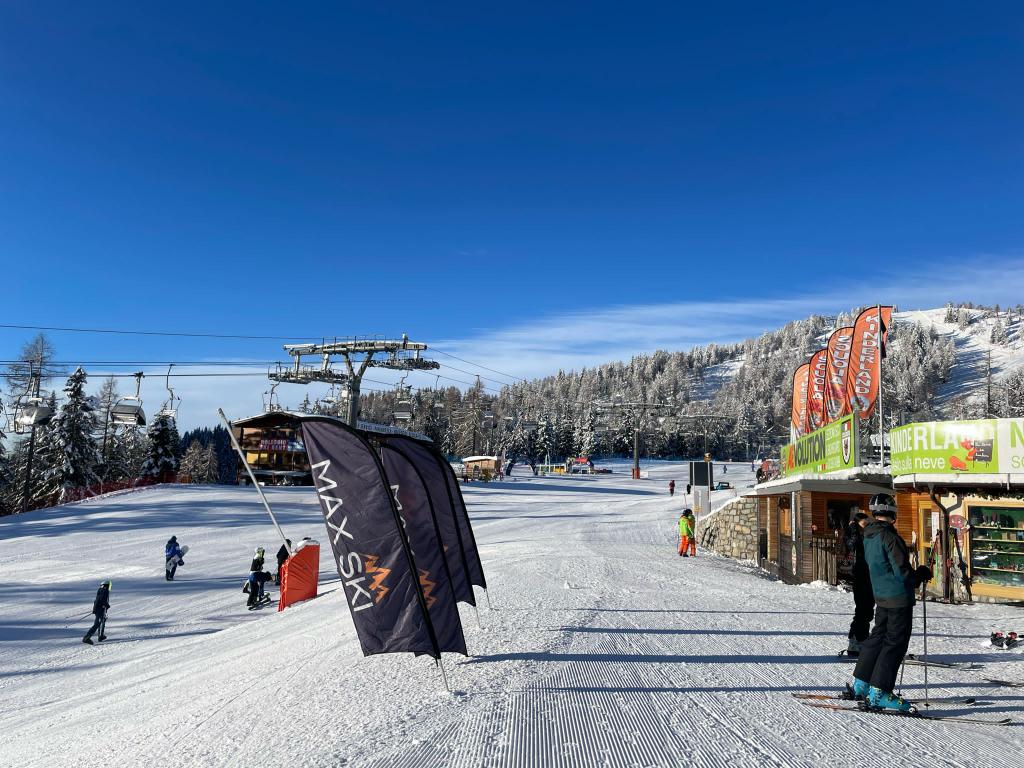 StMarysMenston's tweet photo. A glorious sunny day on the slopes! ⛷️❄️☀️A special shout out to tonight's winners of the Gameshow Challenge!🏆 #SMMSki #Folgarida #MaxSki https://t.co/DVL08bUKbq