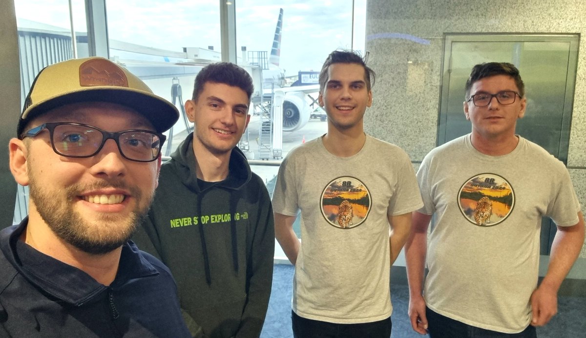 Team @8R2024 has just gathered at their departure gate in Miami. 🇺🇲 All luggage has been succesfully re-checked onto #American flight #AA1513. See you from #Guyana soon! 🇬🇾 L-R: @DK6SP, @dj4mx, HA8RT, @M0SDV