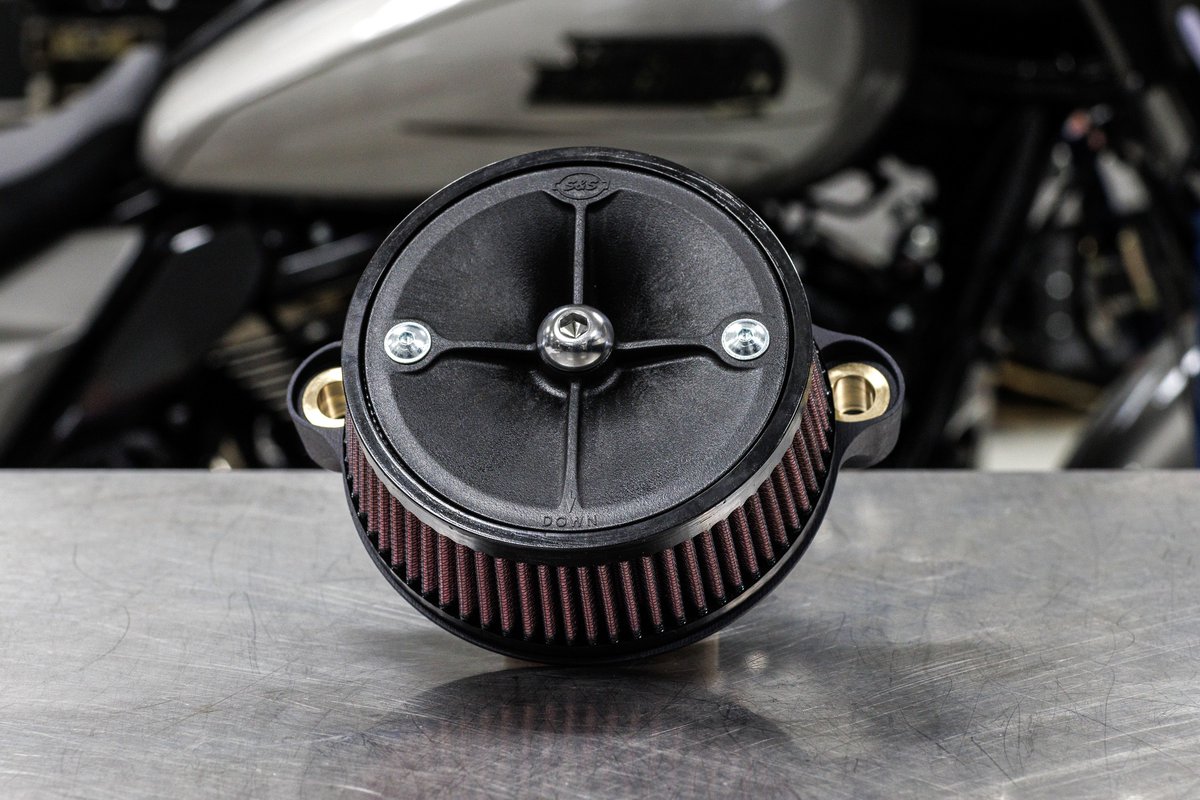Stealth Air Cleaner for '23 &amp; '24 CVOs, Road Glides &amp; Street Glides!
We have adapted the proven performance Stealth air cleaners to fit the angled mounting required by these new models. These Stealth intakes bring with them a 38% increase in airflow, and reduced heat transfer.