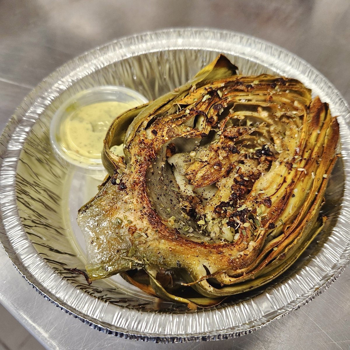 It’s heart season!!💚 Artichoke heart that is! This appetizer is a hot seller!🔥 Hurry on over and savor the golden heart cooked to perfection that will take your breath away!💛❤️‍🔥😍

#tastethelegend #CarlosPizza #heart #artichokeheart #artichoke #pizza #PizzaLove #marietta