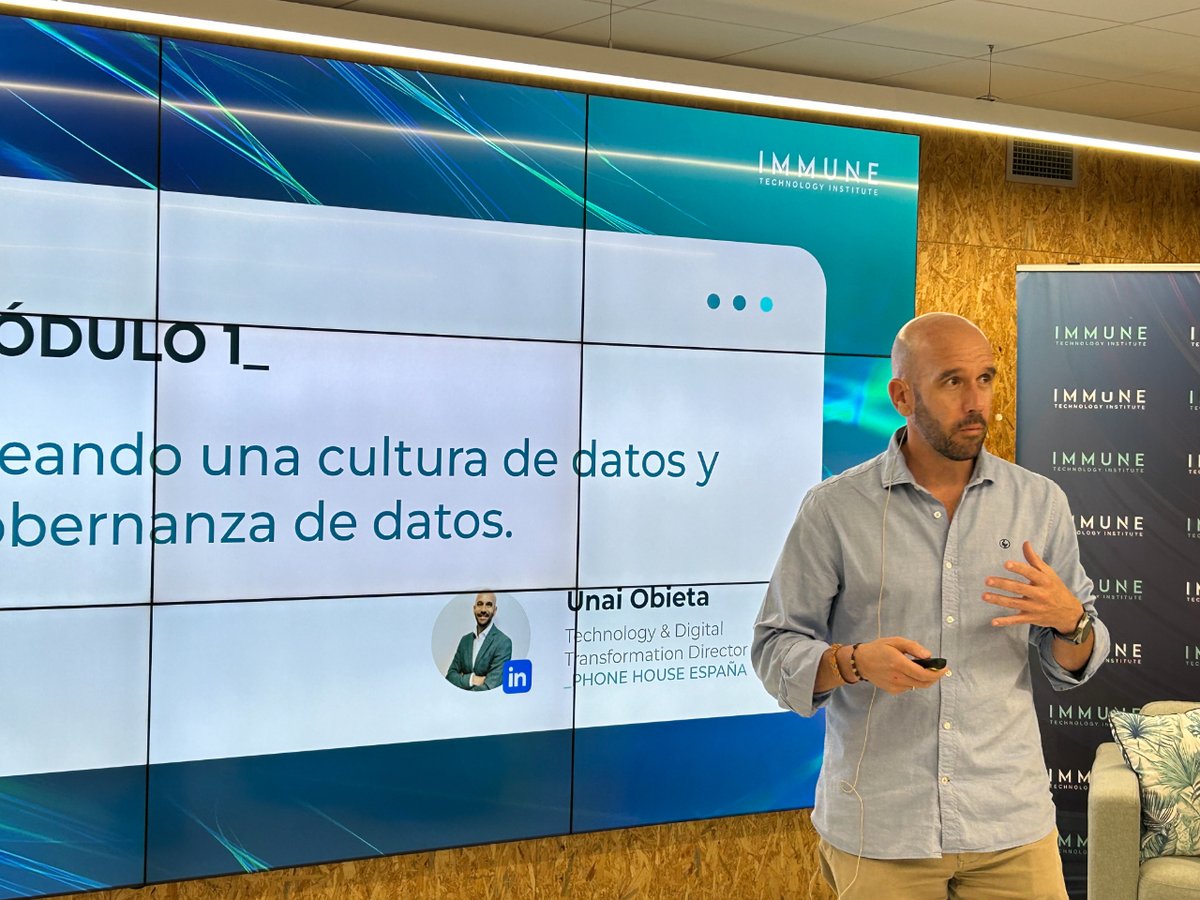 immuneinstitute's tweet image. Durante los últimos tres meses, más de 170 líderes💻 de @bupa se han formado en el impacto que supone a nivel negocio la correcta gestión de los datos de una compañía en el día a día.
Nos vemos y escuchamos en la próxima!
#formacionempresas #formaciontech #formaciondata