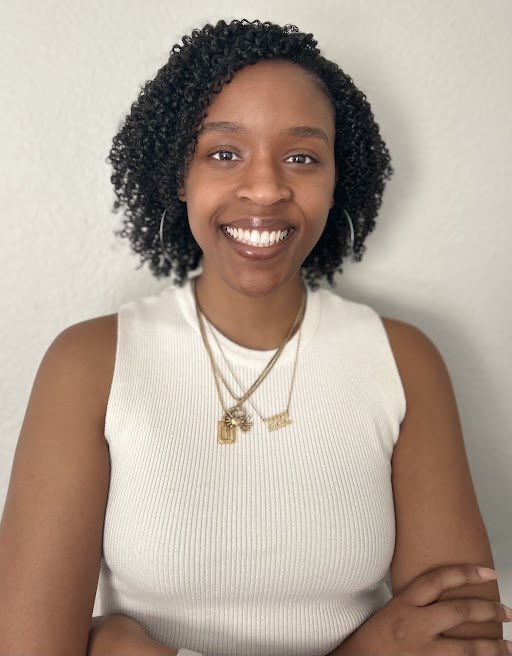 DrAlexMarrero's tweet photo. Iyana Hunter, Black Family Engagement Specialist on our Family and Community Engagement (FACE) team, works hard to ensure our @dps_k12 families receive the assistance they need to support their children in school. Thank you, @IyanaTeaches, for your commitment. #BlackHistoryMonth https://t.co/D5pgpP4mKO