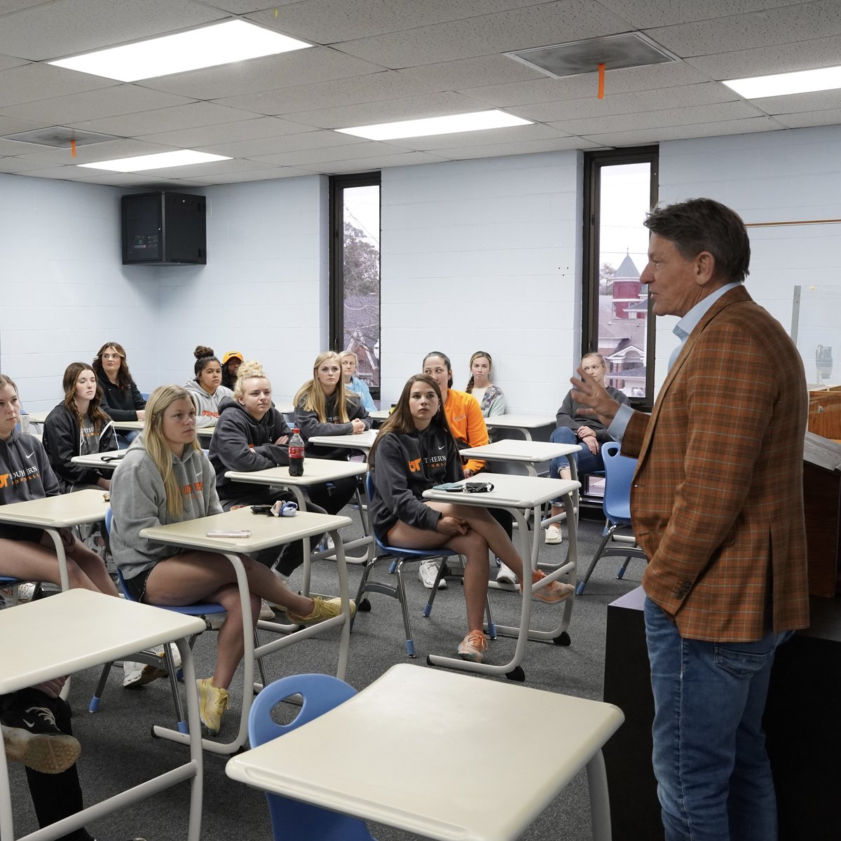 Blazed through our first-ever #FIREWeek and ended on a high note igniting the spirit of UT Southern with a memorable visit from <a href="/ut_president/">UT System President Randy Boyd</a>! 🔥 Crowned by victories on the court for both men's &amp; women's basketball! 🏀✨ #GoFirehawks