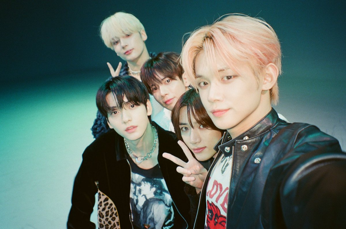 liluzigyu's tweet photo. A GUIDE TO STREAMING AND VOTING FOR MOAS 🌟

a detailed and well needed thread: https://t.co/UW5i55aQk0