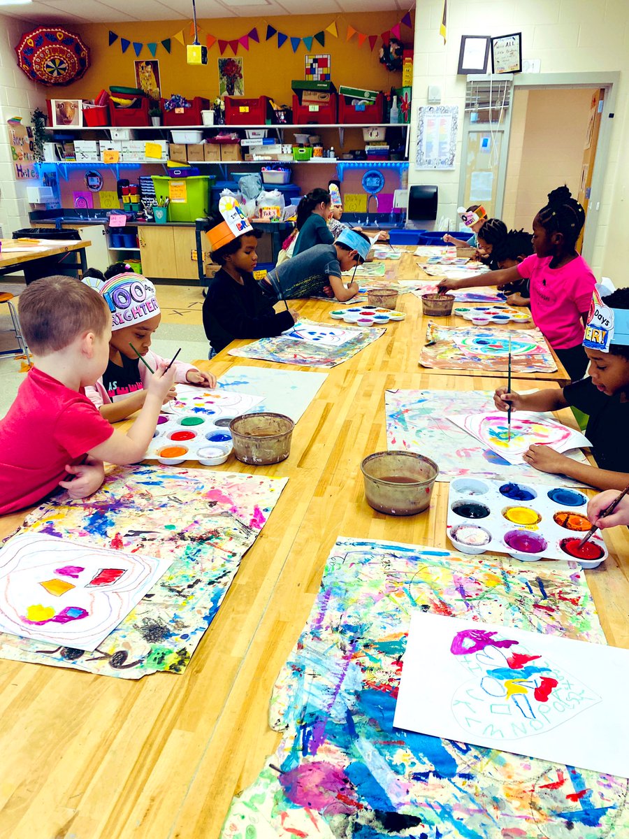 mrs_pickron's tweet photo. Check out these highly engaged Kinders!!! 😍 Ss arranged shapes & personal details in their heart 💜composition. We practiced proper grip, learned how to switch colors, & carefully paint 🎨 inside of our shapes. #LetThemPaint #LearningIsPlaying #TemperaCakes #Hearts @jimdine_art https://t.co/OPT14nvUHc