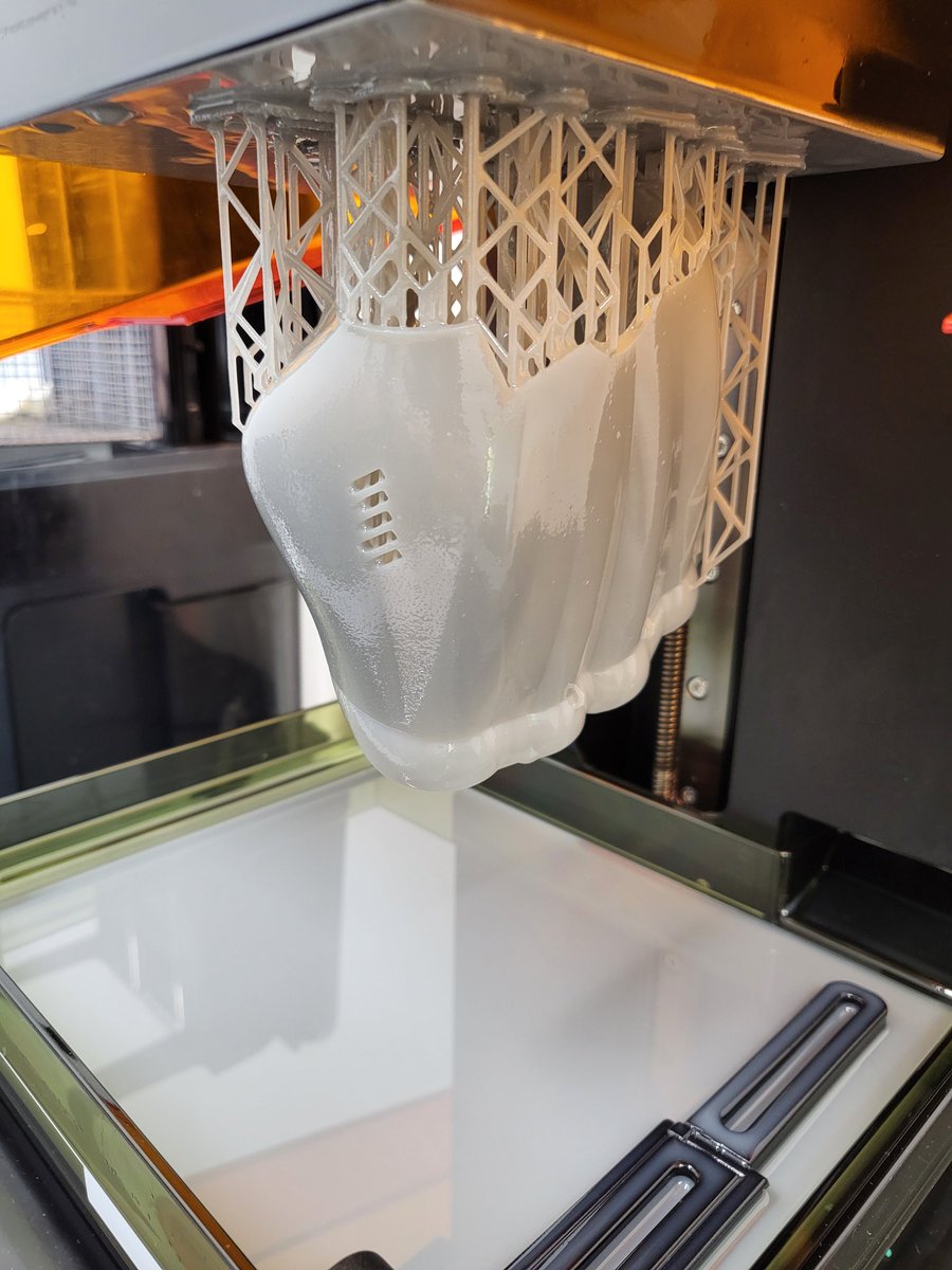 Nice shot of the palm cover emerging from the primordial goo. #3DPrinting #robot #robotics #humanoid