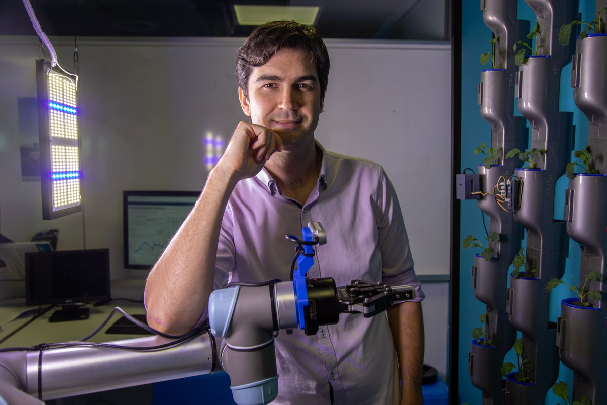 Using state-of-the-art #computervision and #MachineLearning <a href="/QUTRobotics/">QUTRobotics</a> CI Chris Lehnert paves the way for efficiency in the #banana industry.
The $2m program will be delivered through <a href="/Hort_Au/">Hort Innovation</a> and led by <a href="/QUT/">QUT</a> in collaboration with partners

Read more: qut.edu.au/news?id=192714