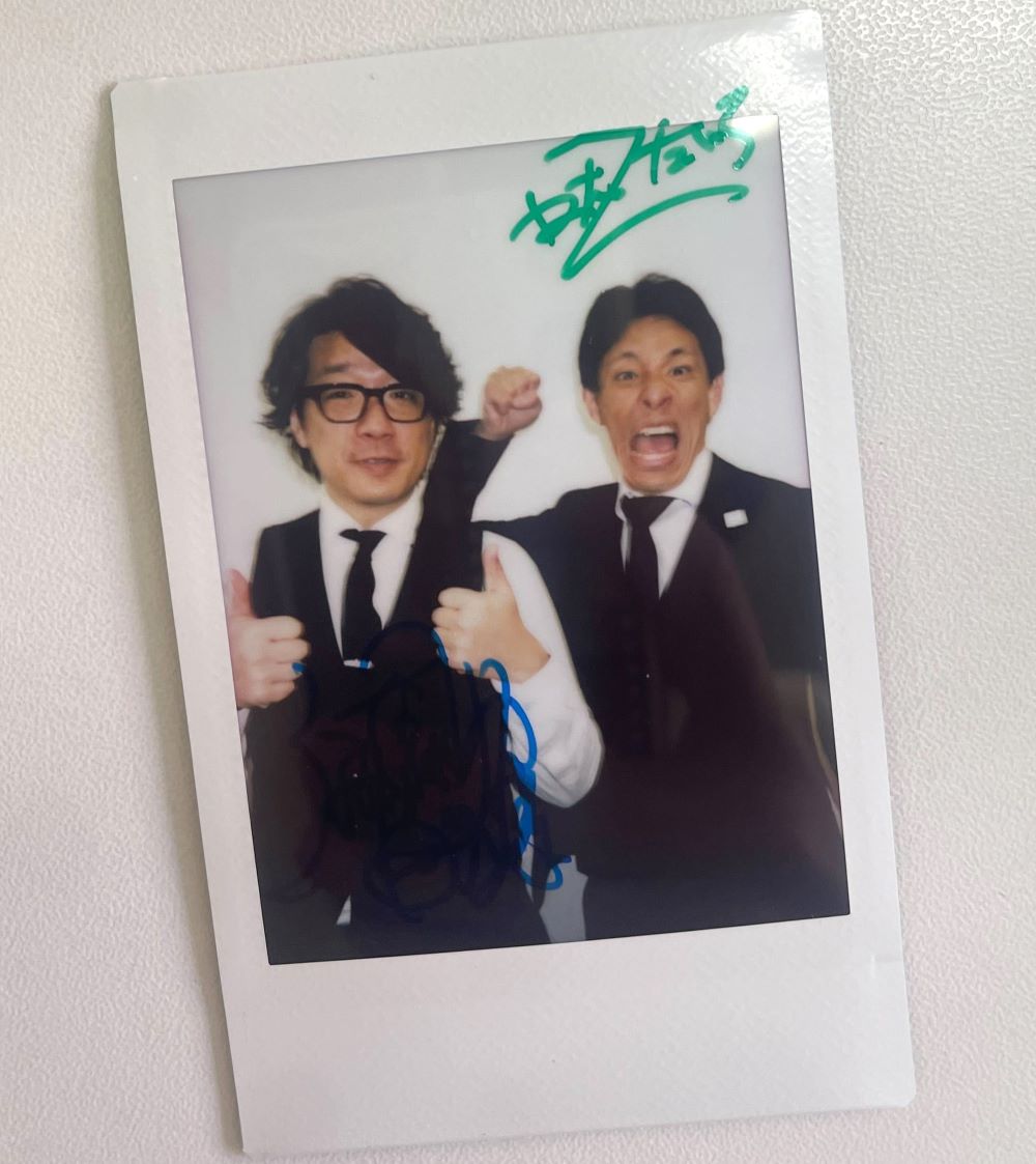 livedoornews's tweet photo. ＼20周年ライブ＠日比谷野音、2/18開催！／
🎁#囲碁将棋 サイン入りチェキを1名様にプレゼント

・@qj_webと@livedoornewsをフォロー＆この投稿RTで応募完了
・2/27（火）12時〆切
・当選者にはQJ編集部からDMでご連絡

【インタビュー】芸人 #囲碁将棋、“カッコいい”漫才師を築くまでの20年
https://t.co/IkYOUNH7ec

多くの後輩芸人の憧れだが、本人たちは「みんなが“カッコいい風”にしてくれて、僕らがそれに便乗しているだけ」と語る。