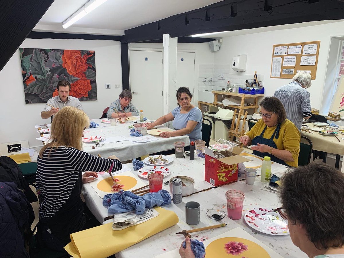 YeanTeo's tweet photo. Grateful for the Lunar New Year celebration through Chinese Ink Painting! 🐉🐲
Thanks to everyone who joined the workshop last weekend. Looking forward to crafting more art together in the upcoming sessions. @whitehorsebooks #chinesebrushpainting #chineseinkpainting #lunarnewyear https://t.co/4NdDSQJbJd