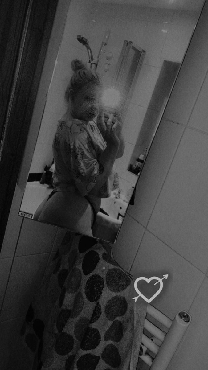 Leah2066031's tweet photo. Good morning wallets🩶
~ 
Nothing like an early morning goon… now $end 
~
Findom femdom nsfwtwt nsfw https://t.co/f7VqCCCSek