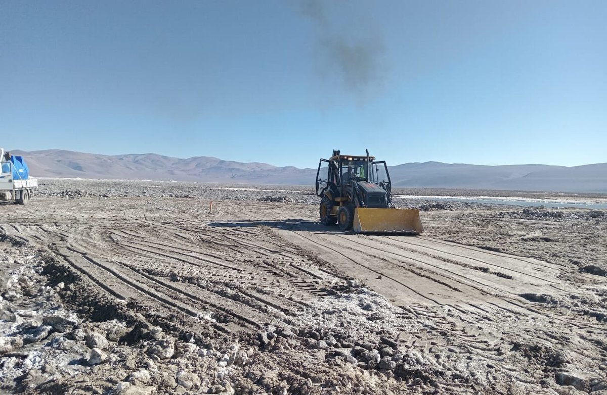 PursuitMins's tweet image. Great to see our #drilling platform and road construction in the final stages! Anticipation is increasing as we await the arrival of our drill rigs at site early next week! #lithium #exploration #batteryminerals #ASX