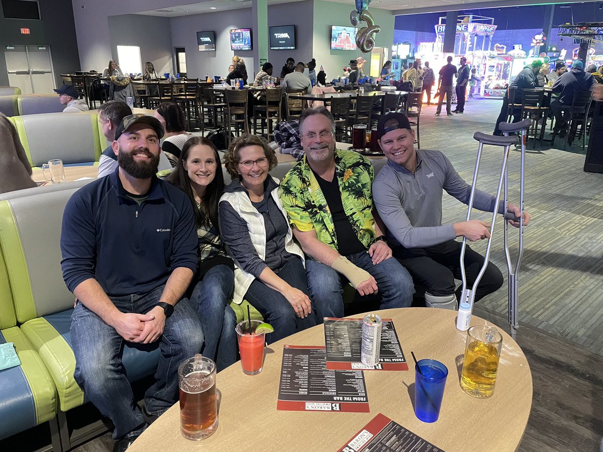VWAdvisors's tweet photo. The VWA team got together over the weekend for our annual Christmas celebration 🎄 

Even though we live and have offices across ND, this team has truly become like family. Each get together we have resembles a mini family reunion!

#teambonding #teamwork #teamappreciation https://t.co/s6BqH4WW7f