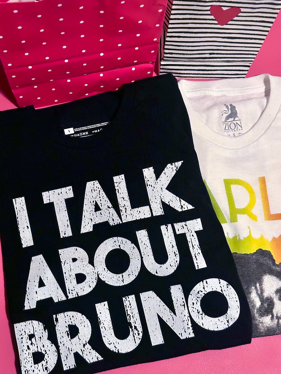 DrMoniBS's tweet photo. I think my friends are over me asking (begging) them to fly to Vegas to see #BrunoMars….🤔
#IWillNotStop 🤣
#GalentinesDayGifts ❤️ https://t.co/9bzLdZflTW