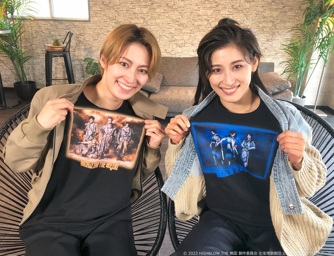 skystage_info's tweet photo. 【THE MAKING OF 『HiGH＆LOW THE 戦国』】
THEATER MILANO-Zaで公演中の『HiGH＆LOW THE 戦国』に特別出演している専科の水美舞斗と瀬央ゆりあに密着✨様々な心境を語ったインタビューは、それぞれの国の愛する仲間と共に行う撮影となりました⚔️初回放送は今夜、2月15日(木)21:00から。お見逃しなく❕ https://t.co/3Bbgyf8MR7