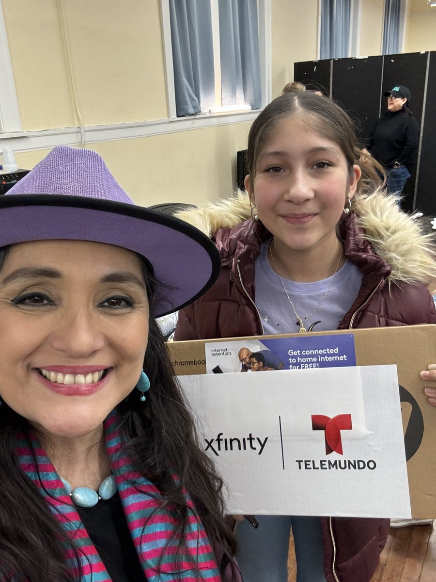 Veronica Robles HOTWIFE tweet media