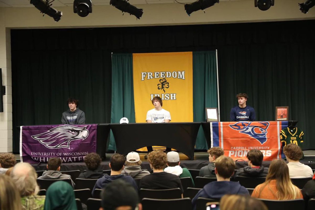 FreedomIrishFB's tweet photo. Congratulations to these 3 young men on continuing their football careers! Great support from teammates and many others in attendance.
@Carsonclausen - UW-Whitewater
@OwenWedin19 - Carroll University
@LoganGarvey21 - Lakeland University https://t.co/hWx4Com4PR