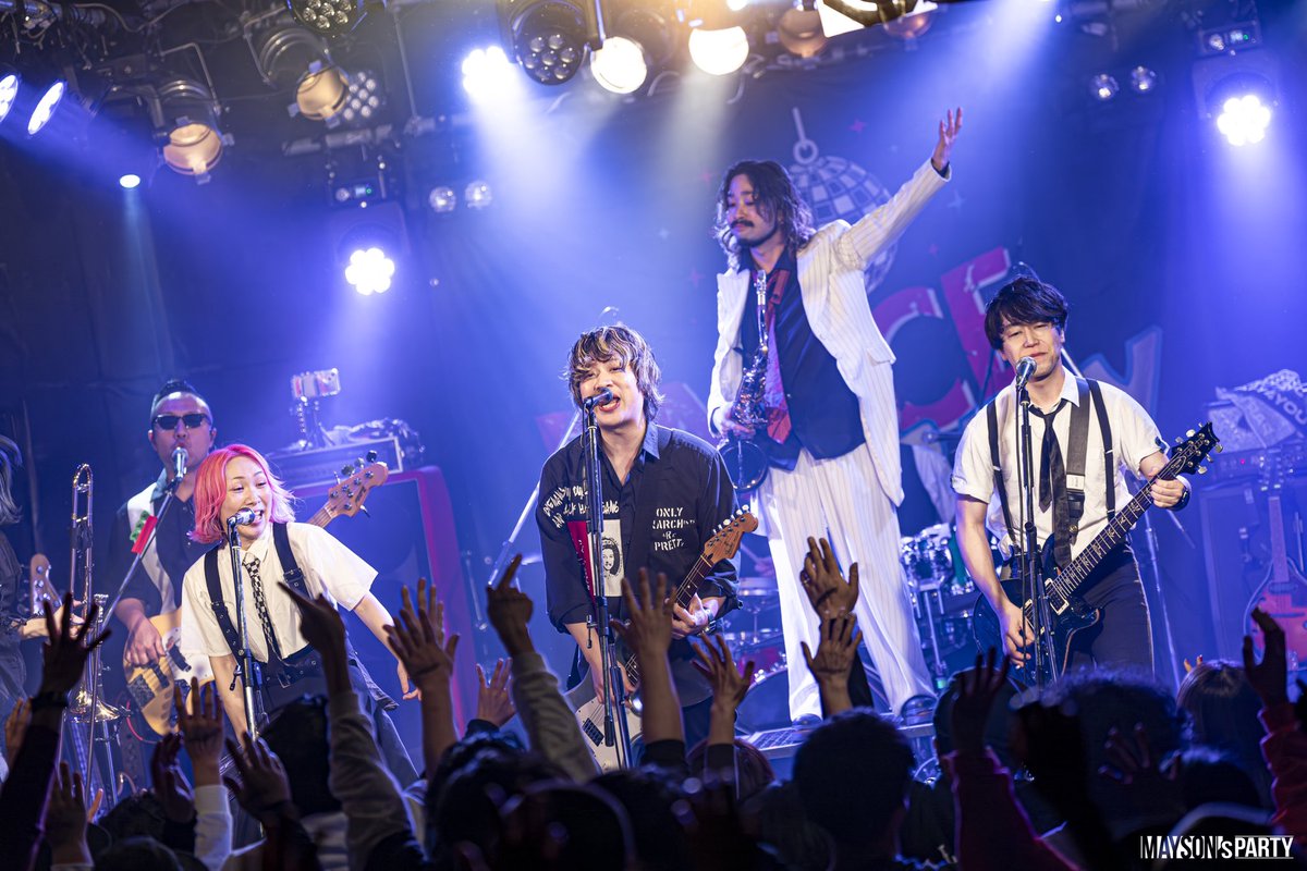 maysonsparty_jp's tweet photo. ||◤LIVE PHOTO◢||

2月12日(月祝)名古屋RAD HALL
“DANCE CRAZY SPECIAL TOUR”with FatTofu (From GUAM)

MAYSON's PARTY
SKA FREAKS
Five State Drive
FatTofu

Instagramにて他写真も公開中🕺✨
https://t.co/gLDtTrPHdI

📷by @Sugi_Yu7 

#MAYSONsPARTY https://t.co/JOxJiapOr0