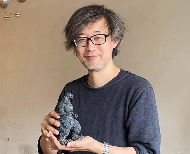 CultureCrave's tweet image. Takashi Yamazaki wants to work with Hollywood actors on his next film

“If you know any A-List talent who loved 'Godzilla' so much they'd do it for one-fifth their normal rate, let me know"

(via @RottenTomatoes)