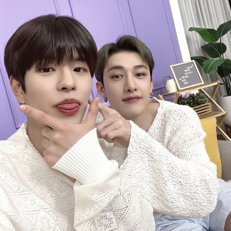 sungiecode's tweet image. Changjin ou Seungchan?