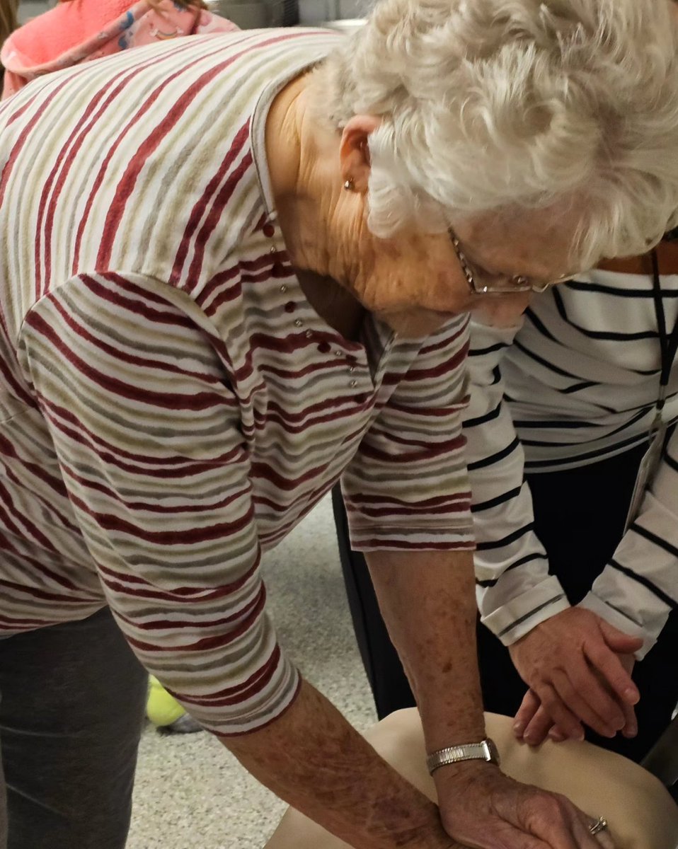 harrisonmemhosp's tweet photo. HMH Nicholas County Extension and @GillKentucky hosted the Go Red for Heart Disease Awareness Seminar on Feb. 12. Thirty-five attended the event. Dr. Yaz Daaboul, HMH Cardiologist, was the guest speaker. In addition, HMH offered cardiac and stroke risk assessments. https://t.co/WaeWM8SSfy