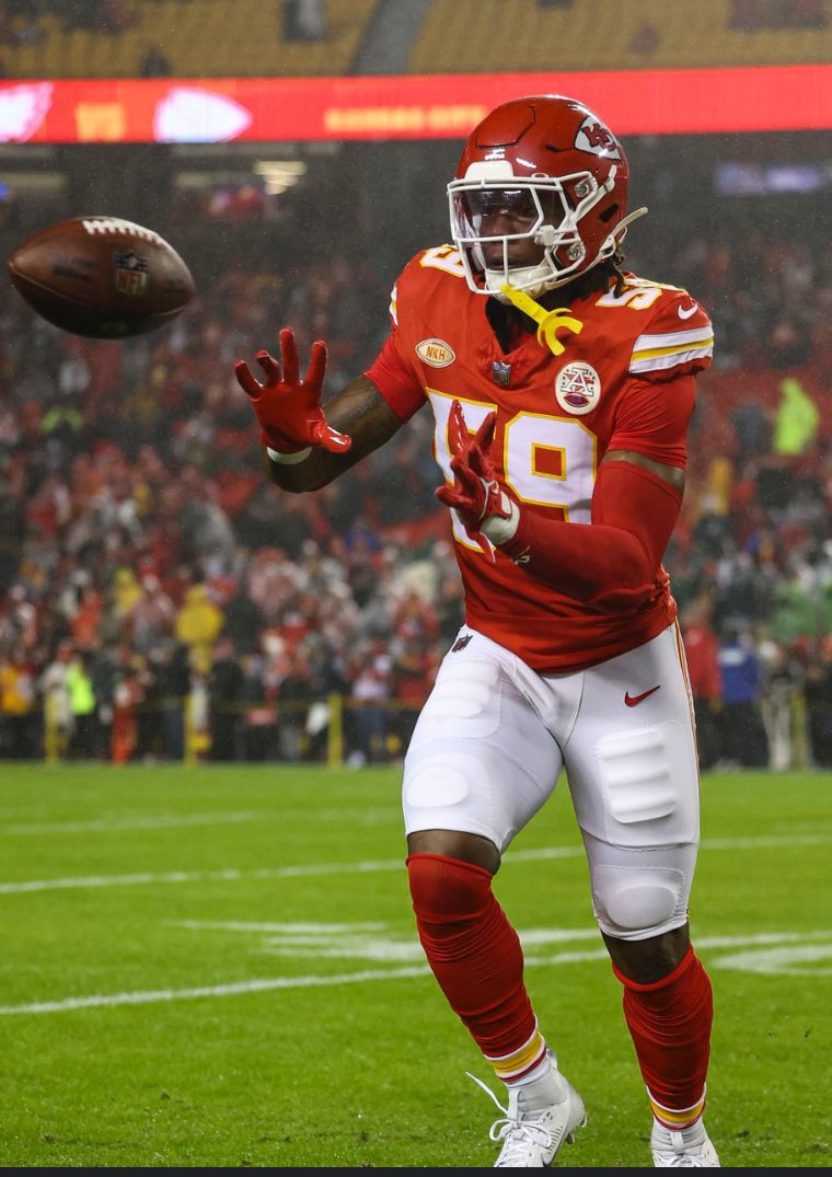 HornLakeFB's tweet image. Congrats to Darius Harris and the @Chiefs on winning Super Bowl LVIII! This is Darius’ third win and his fourth appearance in the Super Bowl. Congrats one again to this FOREVER EAGLE! #ATL #FamiHLy #LAKEBOWL2SUPERBOWL🦅🦅🦅