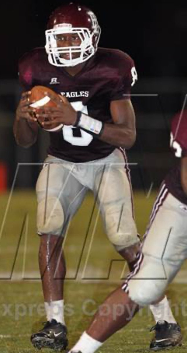 HornLakeFB's tweet image. Congrats to Darius Harris and the @Chiefs on winning Super Bowl LVIII! This is Darius’ third win and his fourth appearance in the Super Bowl. Congrats one again to this FOREVER EAGLE! #ATL #FamiHLy #LAKEBOWL2SUPERBOWL🦅🦅🦅