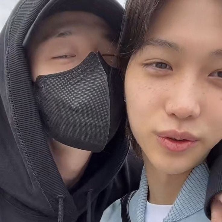 sungiecode's tweet image. Qual foi a maior surpresa? O beijo dos Minin ou os Chanlix sendo primos?