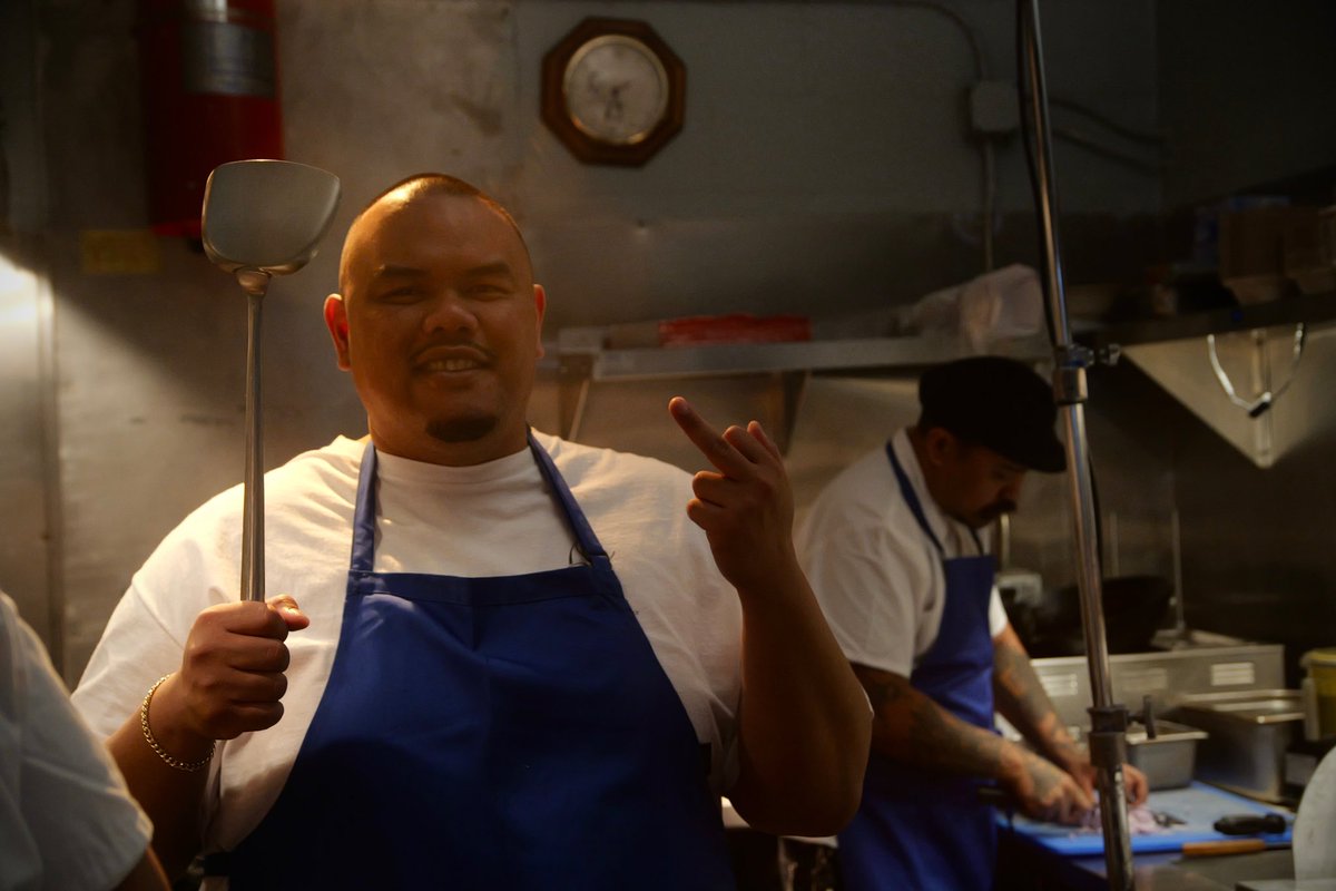 Lechon James tweet media