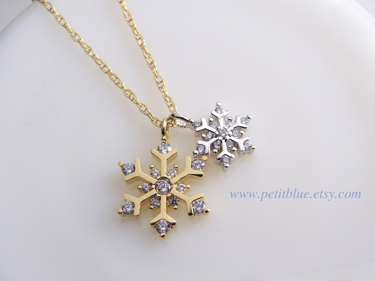 JewelryByMikako's tweet image. Snowflake Necklace ~ Gold and Silver Snowflake ~ Mom and Baby Nekclace ~ Twin Snowflakes ~ Snowflake Pendant ~ Dainty Snowflake Necklace tuppu.net/83fe7abc  #SilverSnowflake