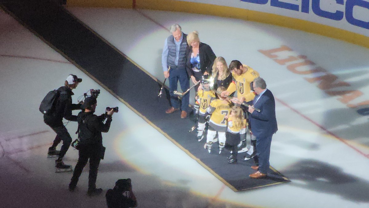 BryanNews3LV's tweet photo. Really nice pregame recognition for #AlexPietrangelo who's playing his 1000th game tonight. 👏🏾

@News3LV #1000thgame 
#VegasBorn #VGK
#NHL #Petro #GoldenKnights https://t.co/44vk7fbssu