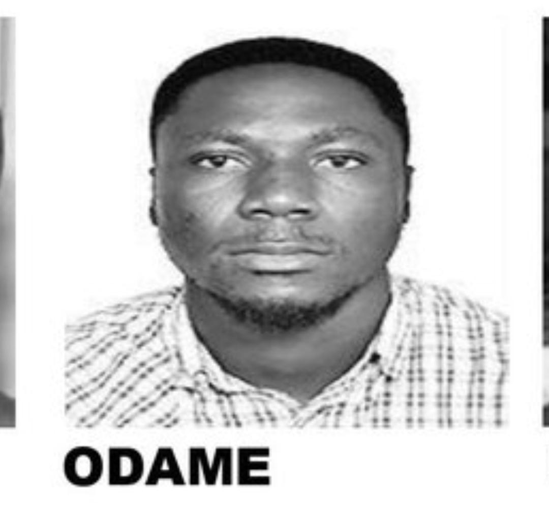 amor1_gh's tweet photo. Rich man pikin go think say na one of wonna fore fathers. @_ODAME_ https://t.co/26NFqs0Gmu