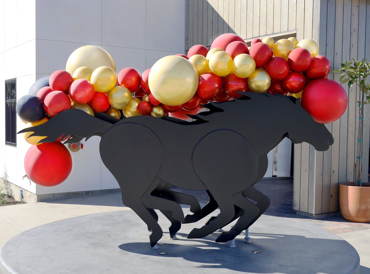 sierracanyon's tweet photo. Sierra Canyon extends its heartfelt wishes for a prosperous Year of the Dragon. The School is excited to host a week-long 2024 #LunarNewYear celebration with cultural activities, delicious treats, and festive traditions on both campuses. #WeAreSC #OneSierra #SCCommunity #SCDEI https://t.co/QbEp9tgiBp