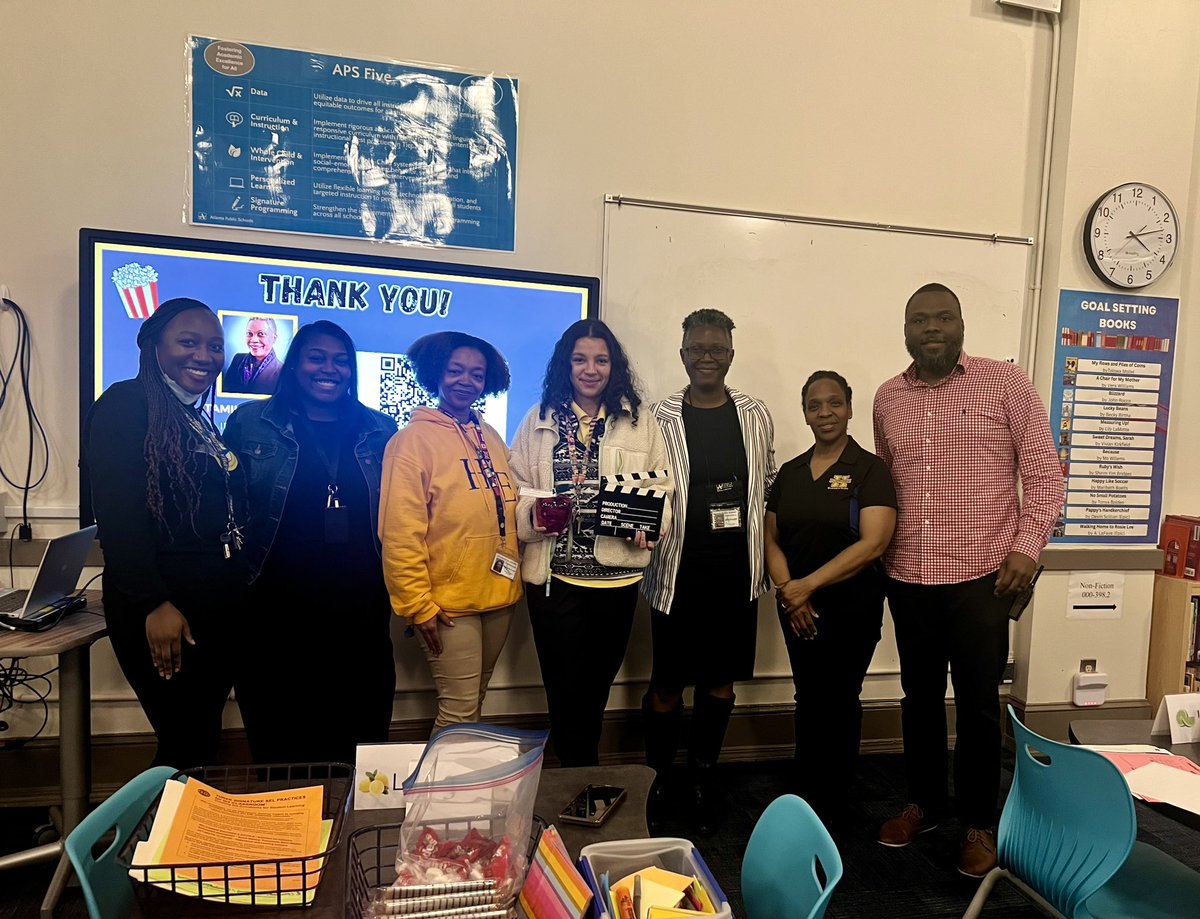 APSHumphriesES's tweet photo. What a treat to have @APSIDDTSumrall present to our new staff this afternoon! #theHUMPHRIESway #roadrunnerready https://t.co/VRLzXQaxPq