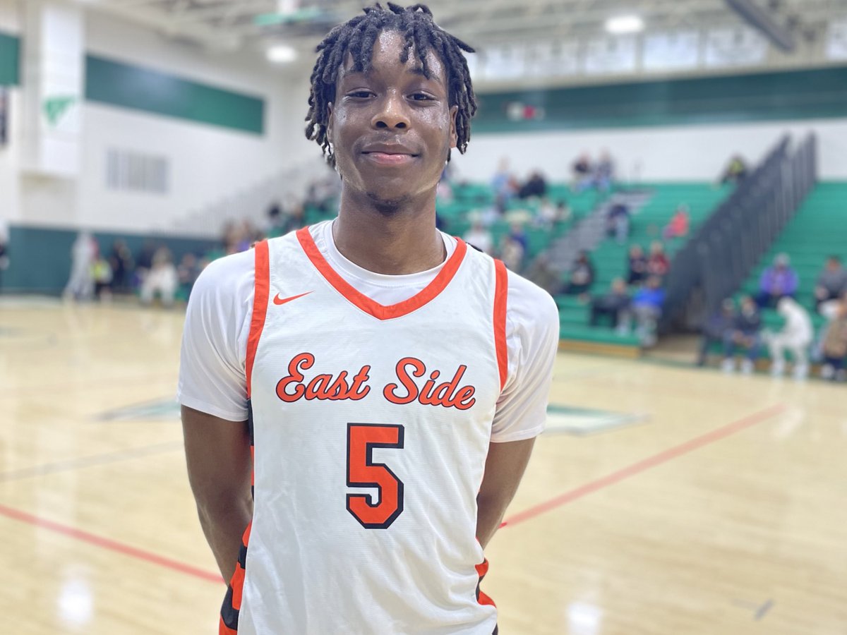 Statement of a two-way game by ‘24 Jahaan Green (📷), who went for 27pts (3 👌’s, 11 FGA) as Camden Eastside (NJ) beat <a href="/Paul_VI/">Paul VI High School</a> 59-54 in county tournament play. ‘24 Mahdee McNair added scoring with late FT’s by ‘24 Jalen Long.

‘25s Isaiah Thomas (4 👌’s), Adiel Fred paced PVI