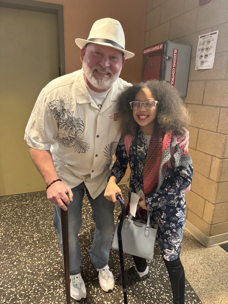 OPS_MountView's tweet image. We celebrated a 100 days of school by dressing like a 100 year old! ❤️🎉🎉🎉🦁