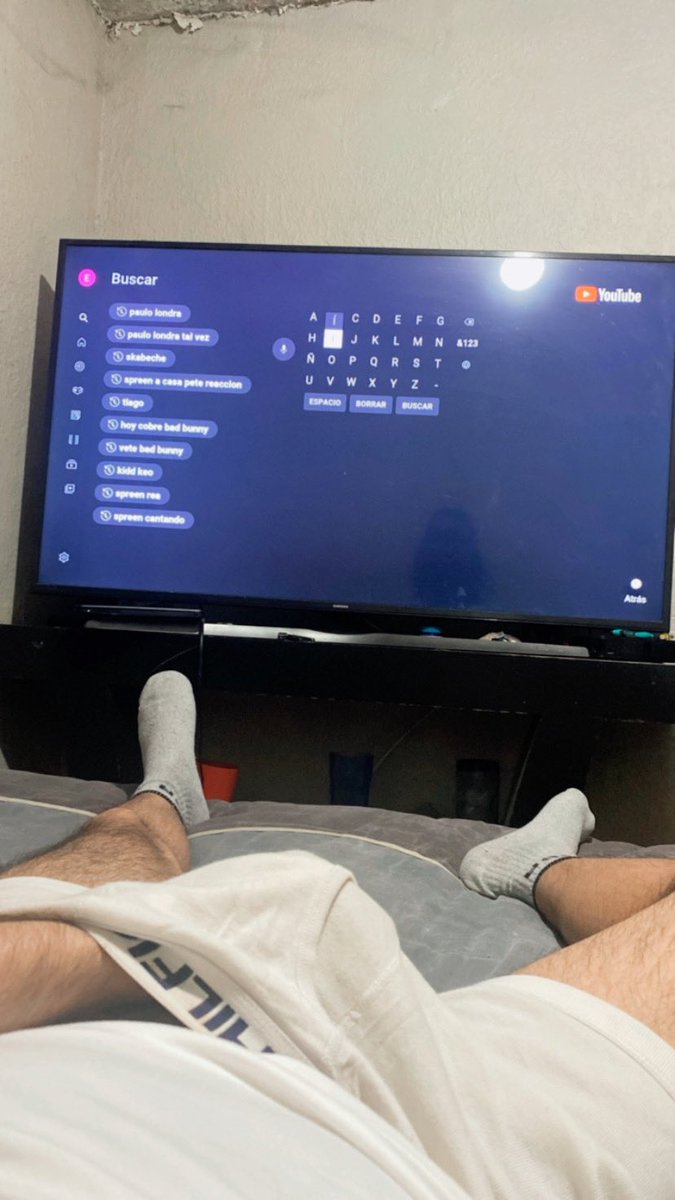 TAUROCL2's tweet photo. Resting watching movies 🔥
Findom paypig https://t.co/uzobEuzH0a
