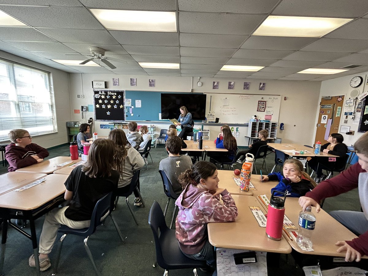 MrsBoyleAWLS's tweet image. We kicked off our mystery reader series this week with Blaine‘s mom, Mrs. Truck! We were so excited to have her today. Can’t wait to see what the rest of the week has in store! 📚🍪 #righttoreadweek
#thesmartcookie