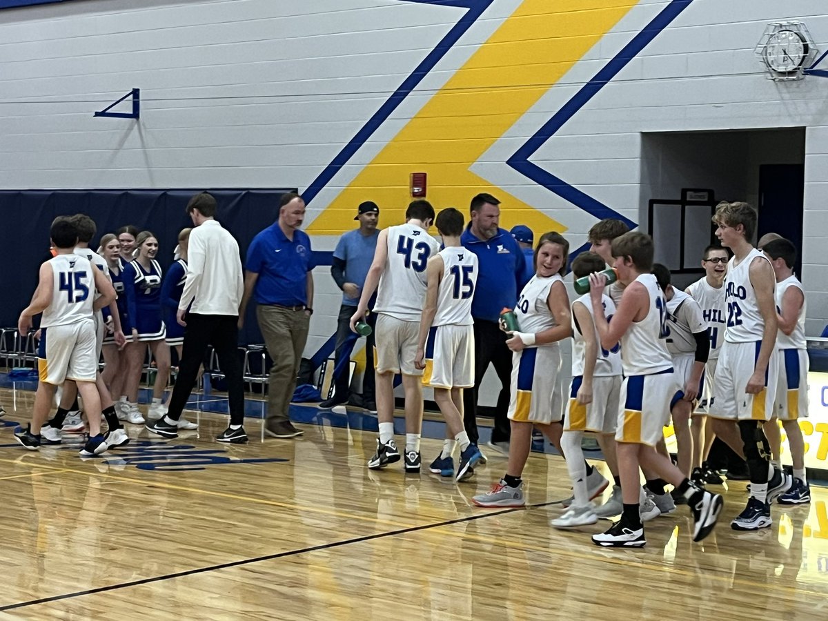 PhiloAD's tweet photo. 7th Grade Boys Finish the Season 16-0. They get the win over Meadowbrook 44-24. Great job guys! https://t.co/Hwe7tUh8Fa