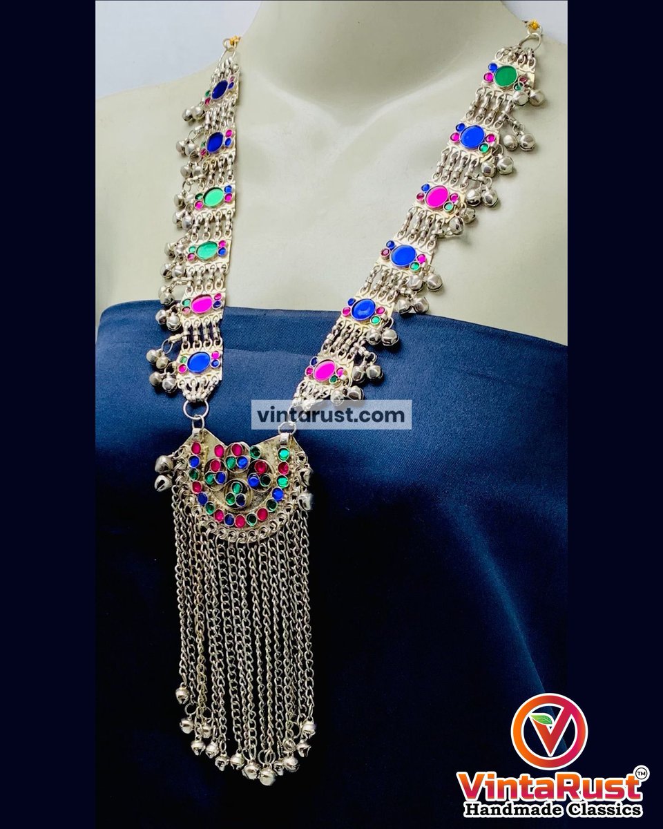 vintarust's tweet image. Vintage Silver Tribal Pendant Necklace.

Shop Now:
buff.ly/3uyU2P6

#vintagesilver #tribaljewelry #handcraftedwithlove #ethicalfashion #uniquependant #longbells #worldvibes #wanderlustspirit #bohovibes #statementnecklace #jewelrylover #jewelrygram #instajewelry #jewelry