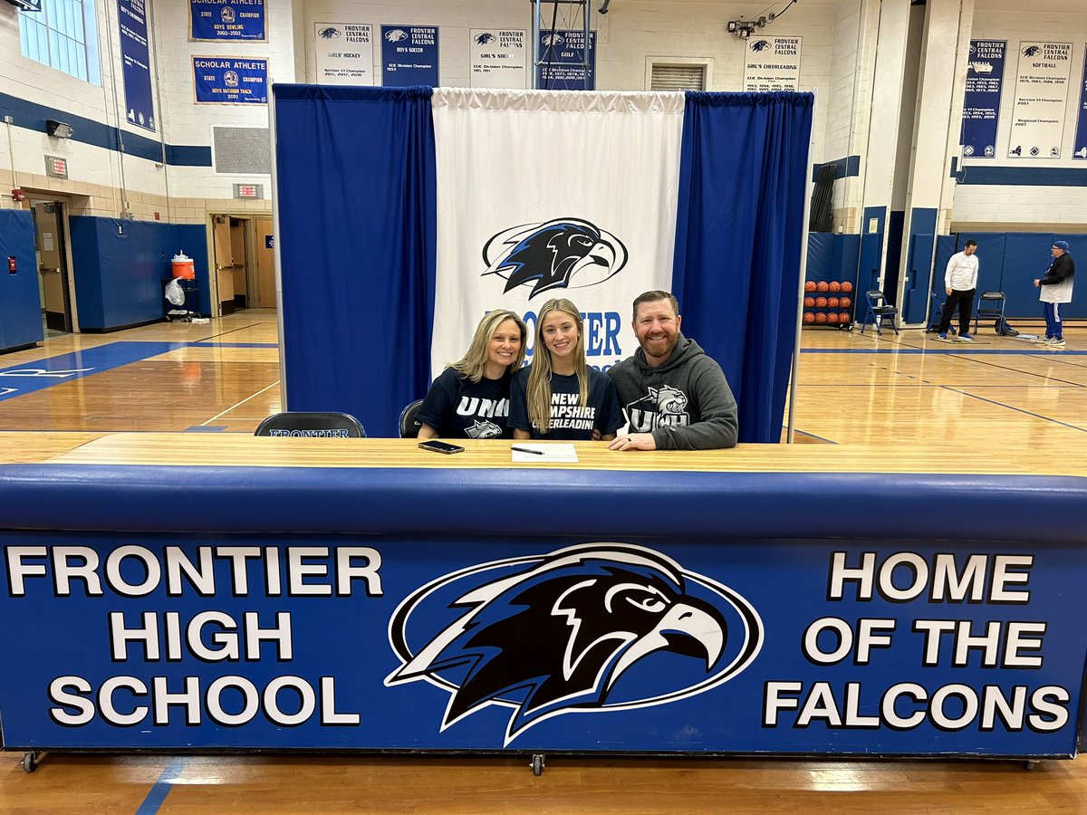 FalconCheer tweet media