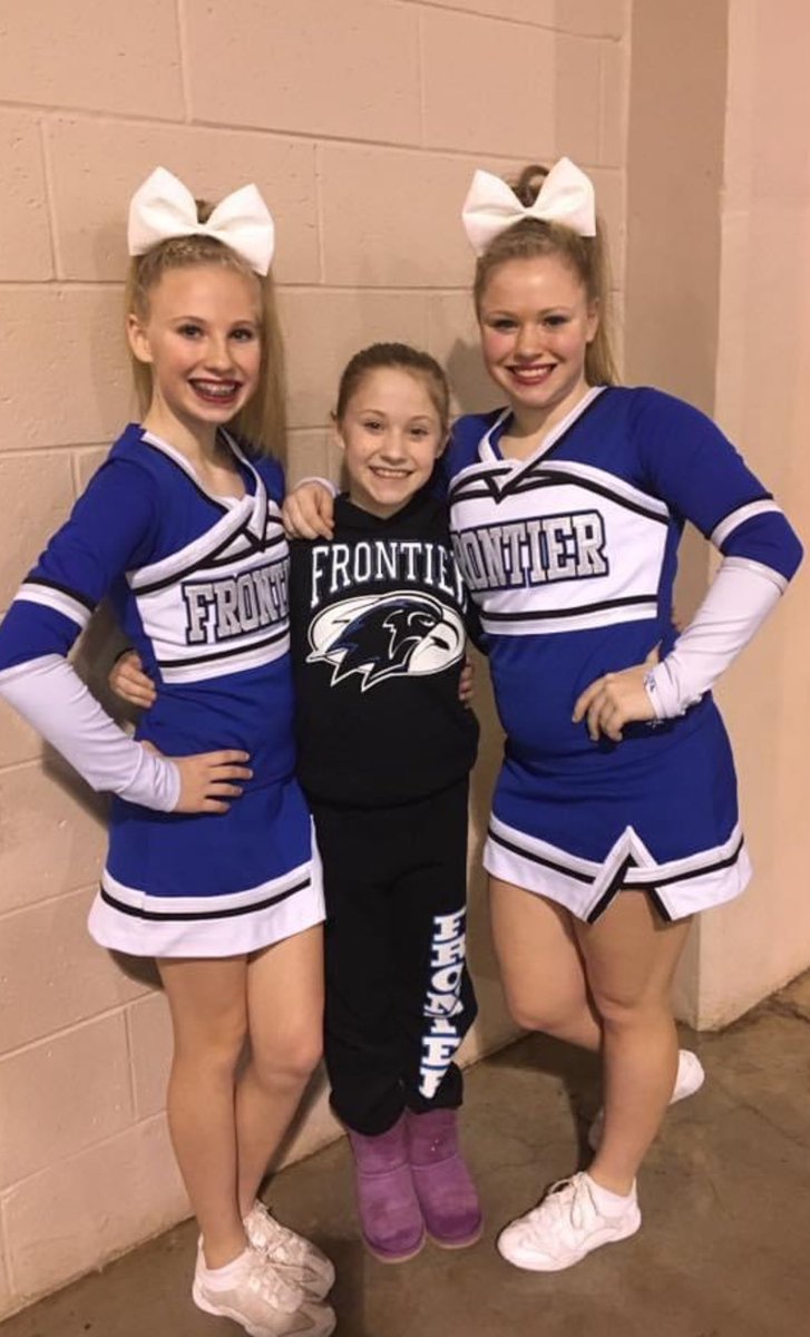 FalconCheer tweet media